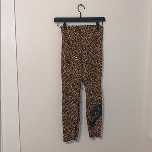 *MAKE AN OFFER* Nike Animal Print Leggings